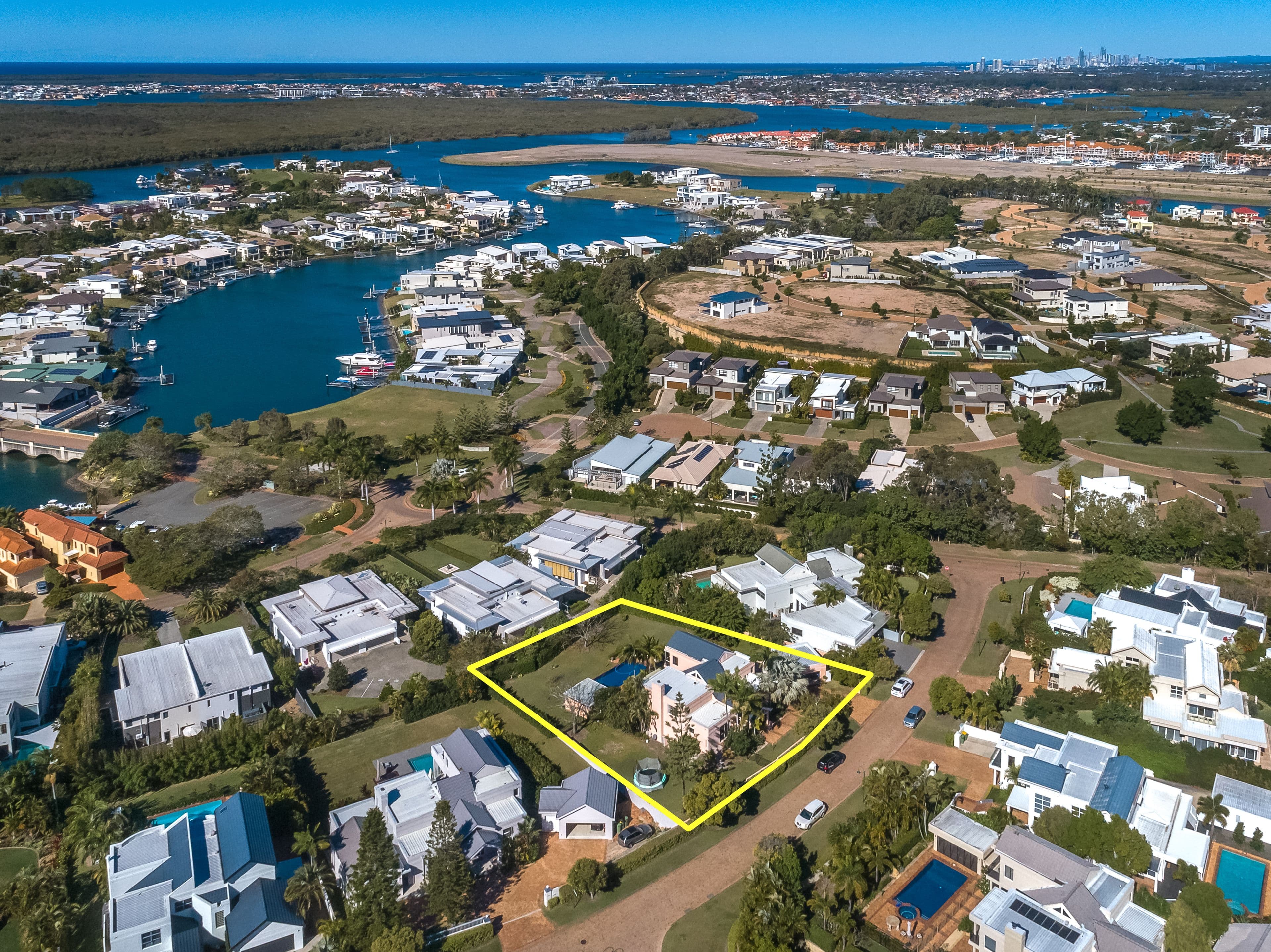 6264 Broken Hills Drive, Sanctuary Cove QLD 4212, Sanctuary Cove - Thumbnail 2