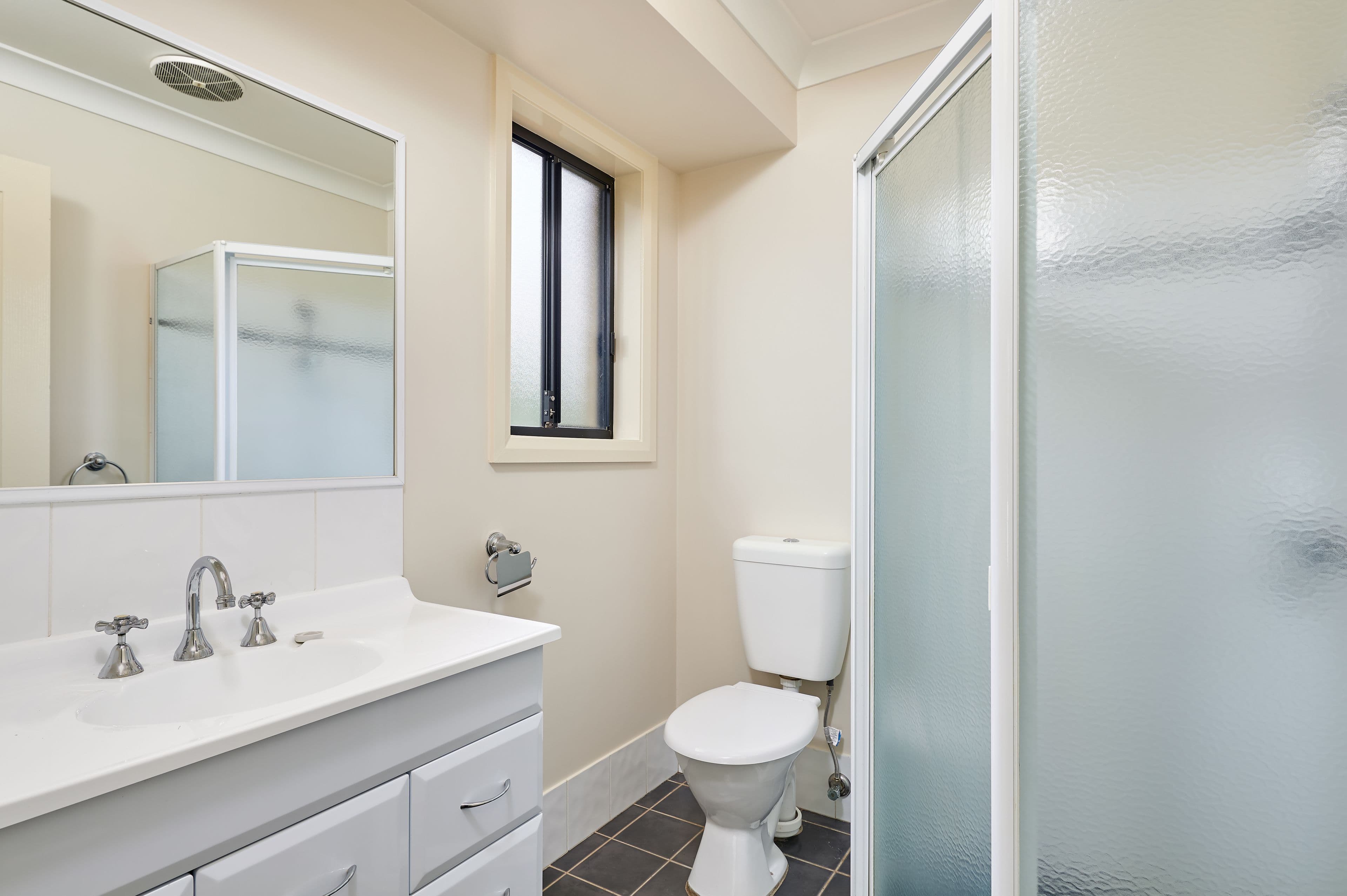 11 Protea Place, Forest Hill - Thumbnail 7