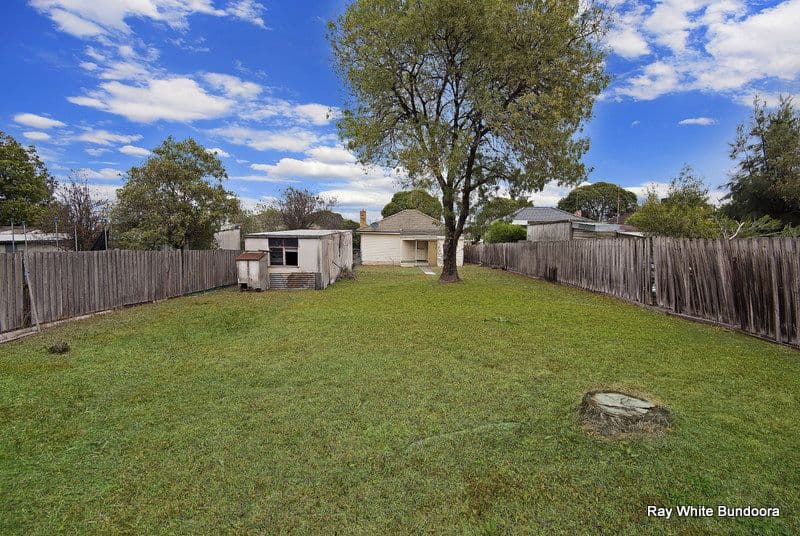8 Cool Street, Reservoir VIC 3073, Reservoir - Thumbnail 4
