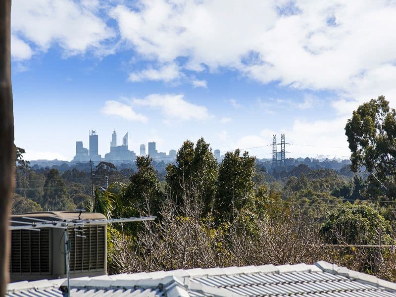 21 Parker Avenue, Mount Nasura WA 6112, Mount Nasura - Thumbnail 2
