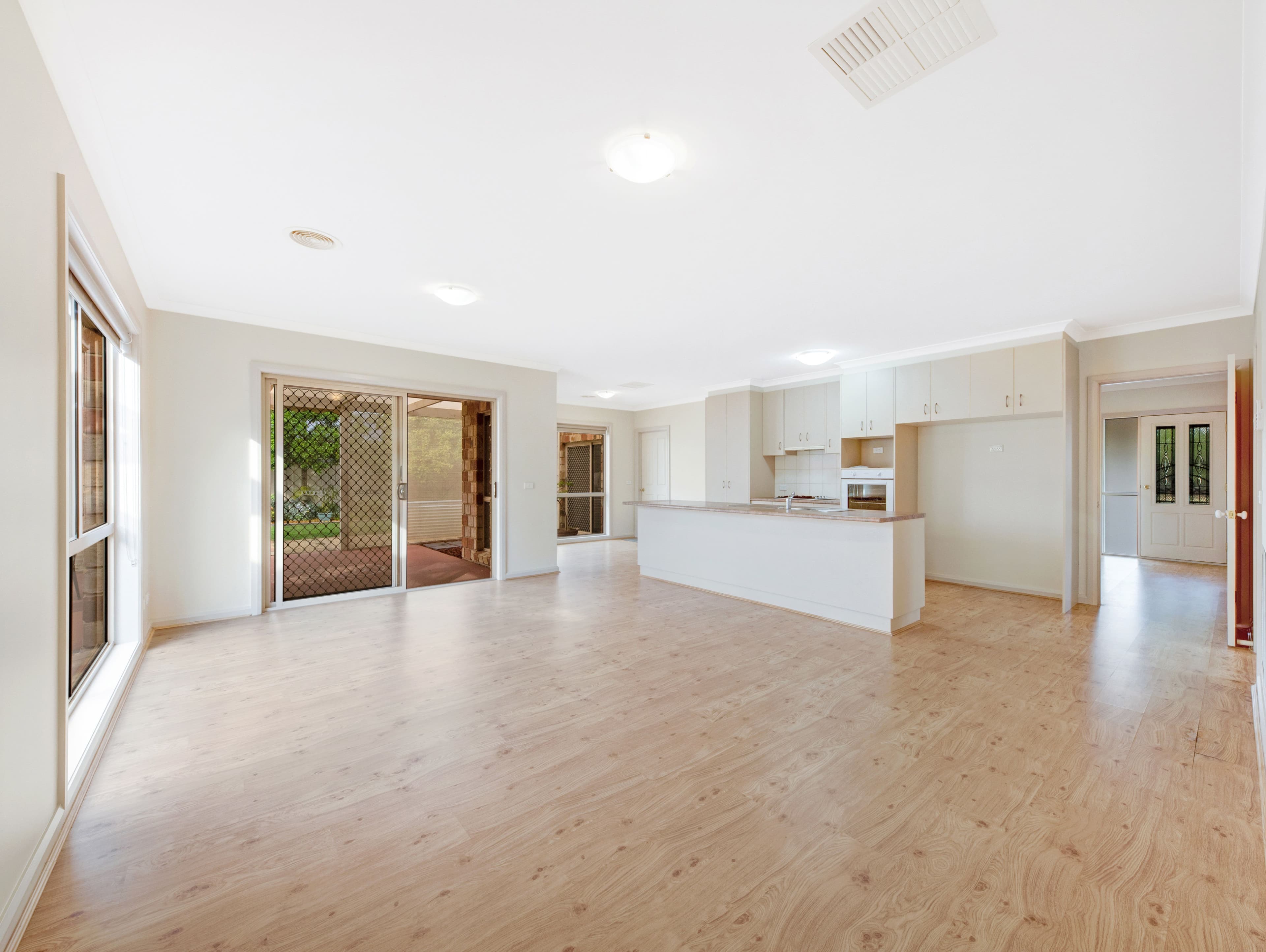 24 Zorro Drive, Yarrawonga VIC 3730, Yarrawonga - Thumbnail 2