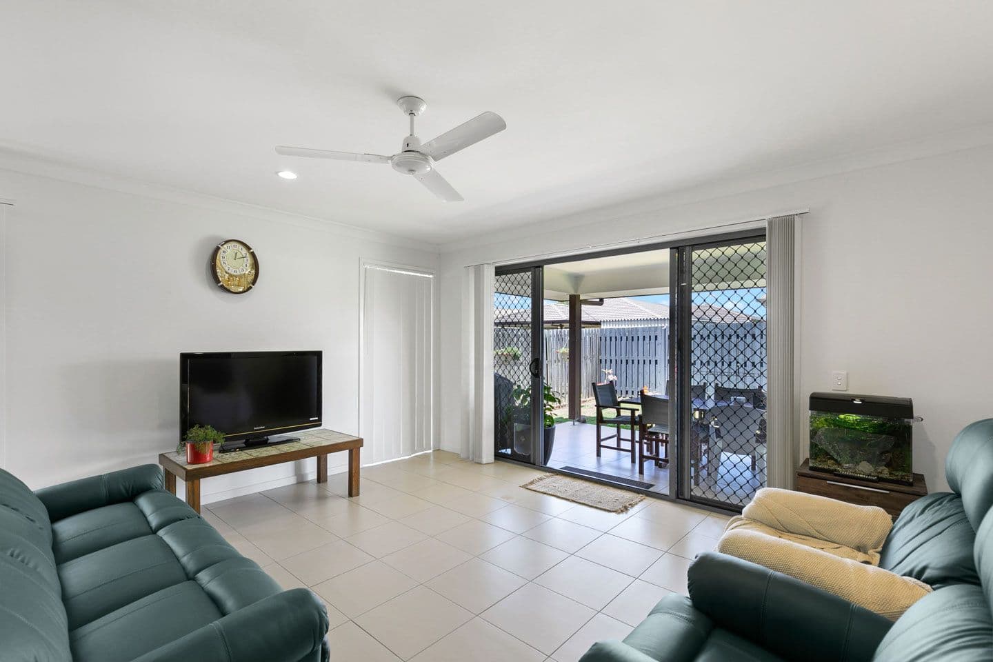 10 Lawson Road, Urraween QLD 4655, Urraween - Thumbnail 3