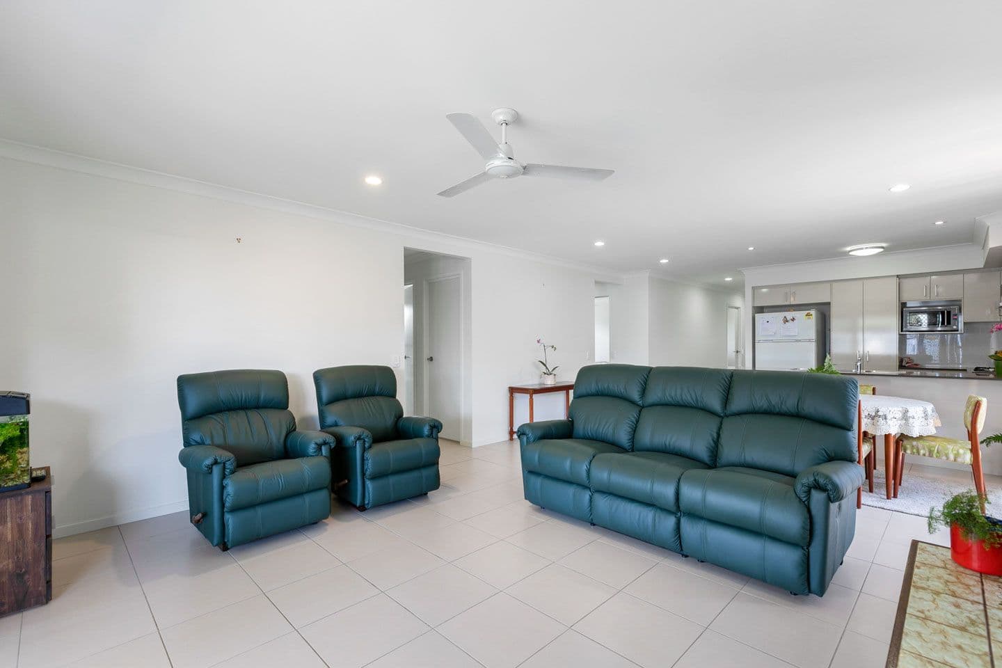 10 Lawson Road, Urraween QLD 4655, Urraween - Thumbnail 8