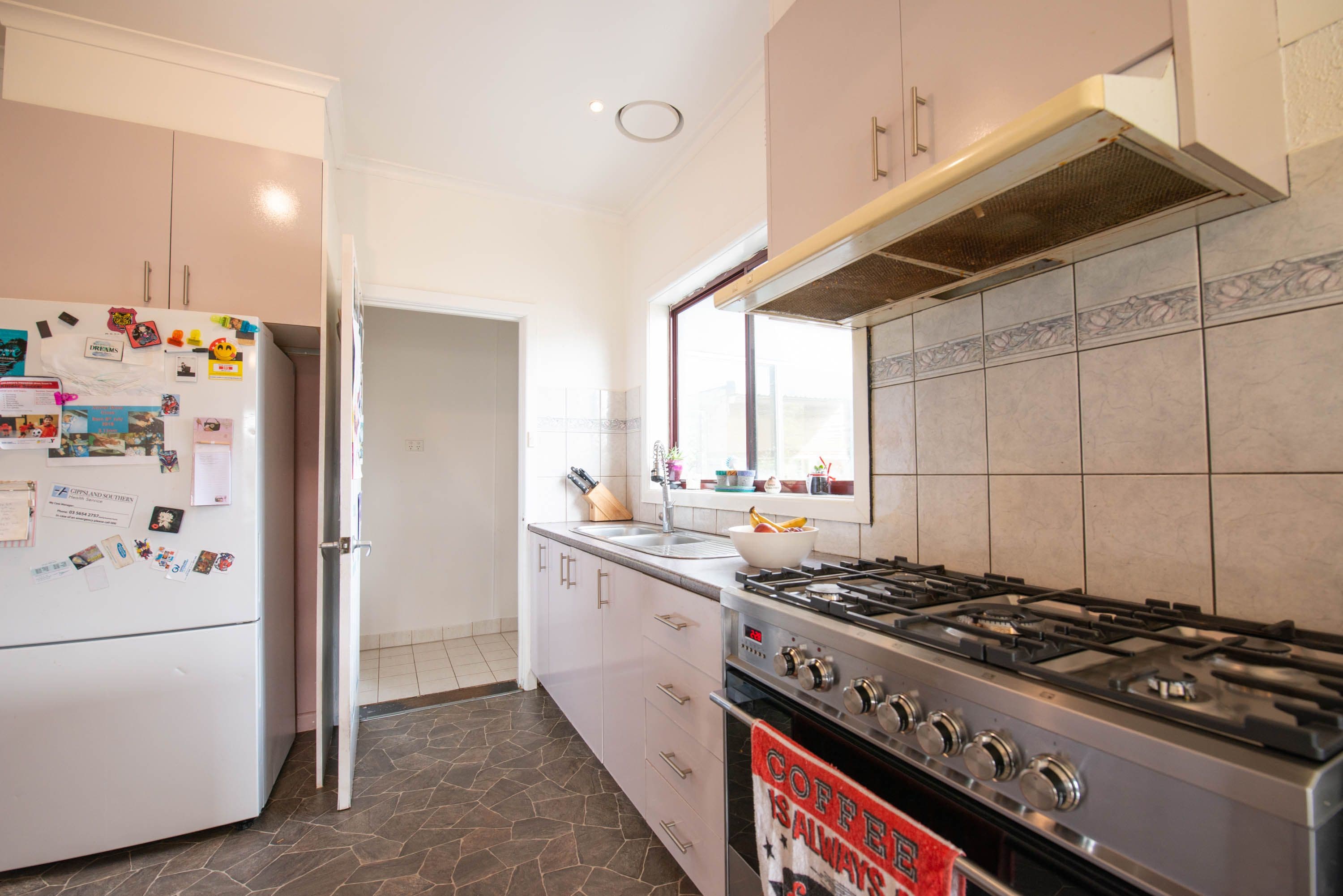 15 Caledonian Crescent, Wonthaggi VIC 3995, Wonthaggi - Thumbnail 4