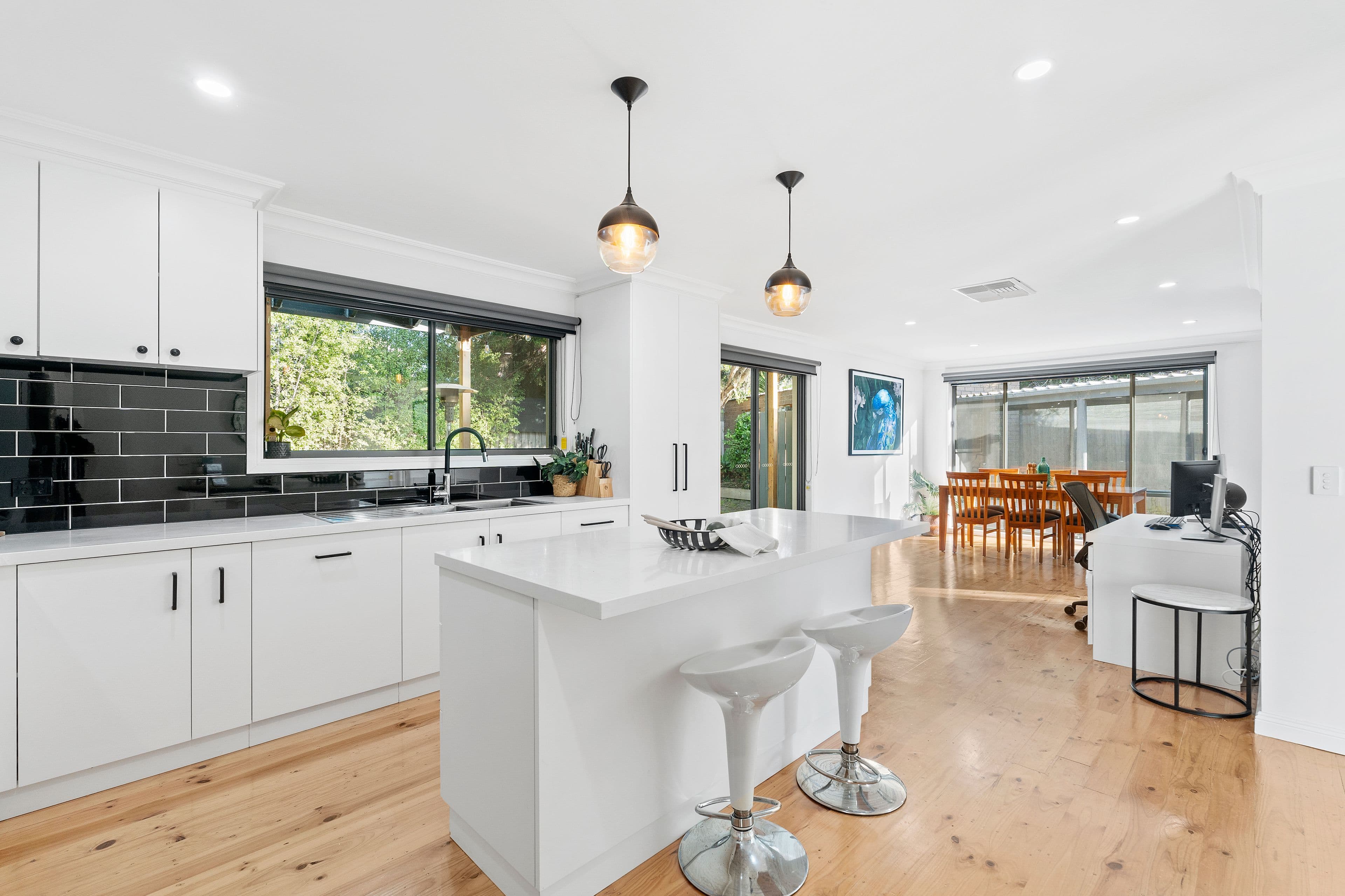 4 Pilosa Place, Endeavour Hills VIC 3802, Endeavour Hills - Thumbnail 3