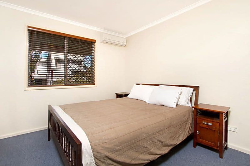 25 Grosvenor Street, YEERONGPILLY QLD 4105, Yeerongpilly - Thumbnail 5