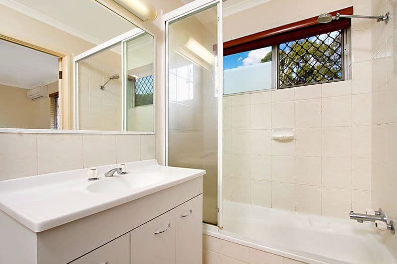 25 Grosvenor Street, YEERONGPILLY QLD 4105, Yeerongpilly - Thumbnail 7