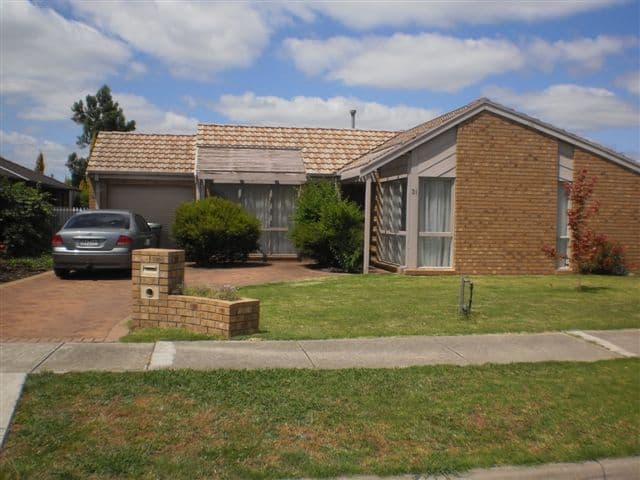 31 Pembroke Crescent, CRAIGIEBURN VIC 3064, Craigieburn - Image 1