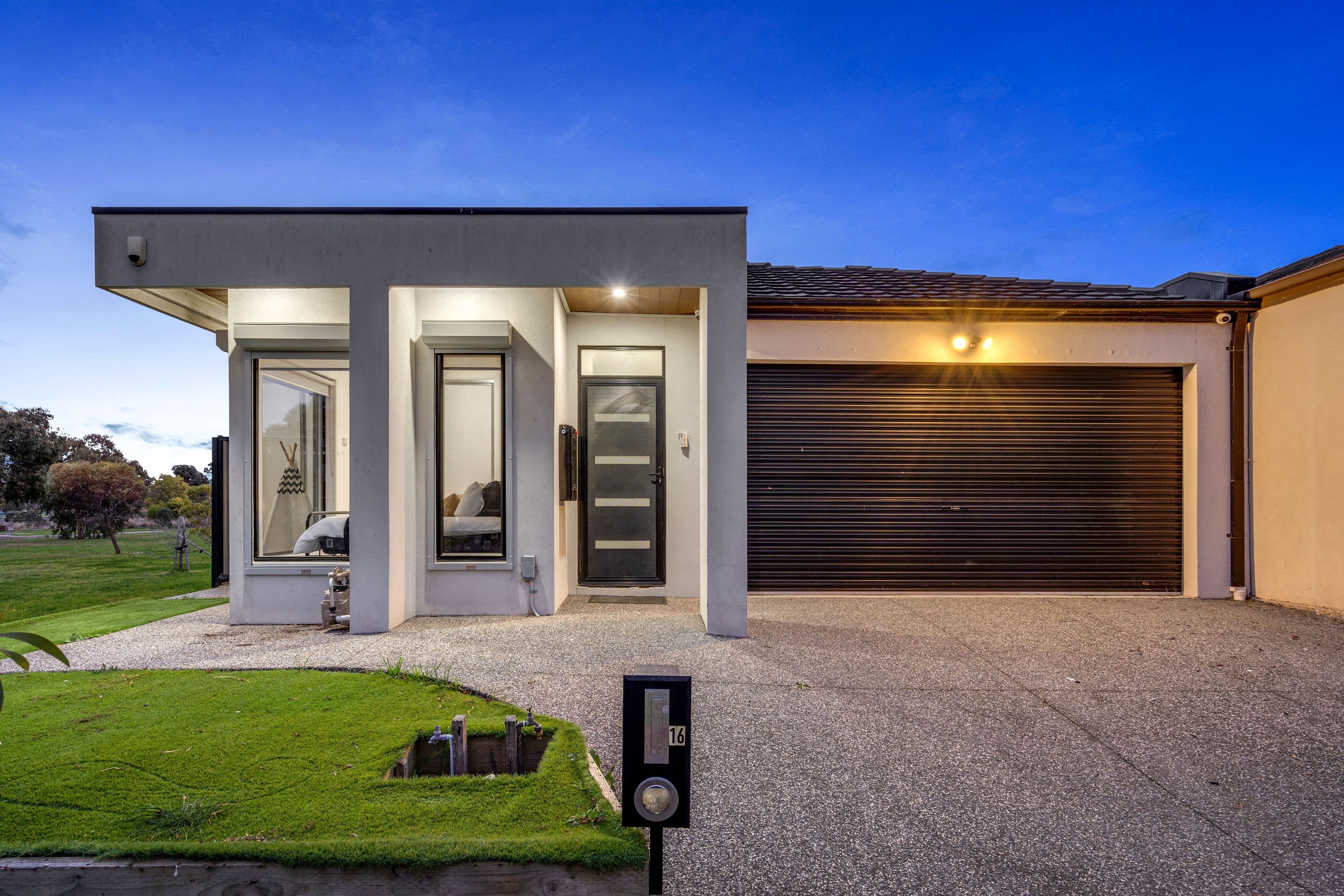 16 Burrows Place, Craigieburn VIC 3064, Craigieburn - Image 1