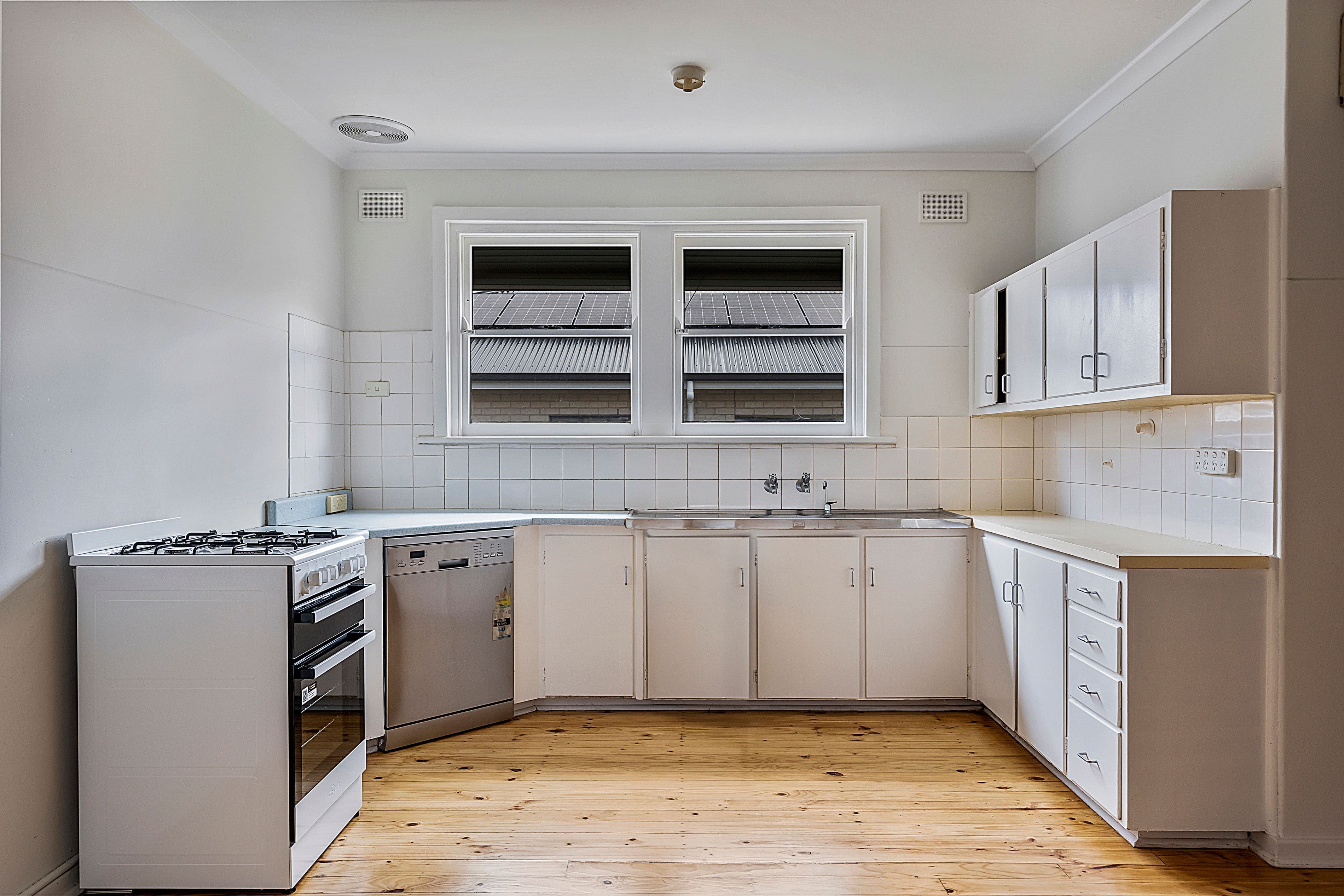 45 Kirra Avenue, Mitchell Park SA 5043, Mitchell Park - Thumbnail 3