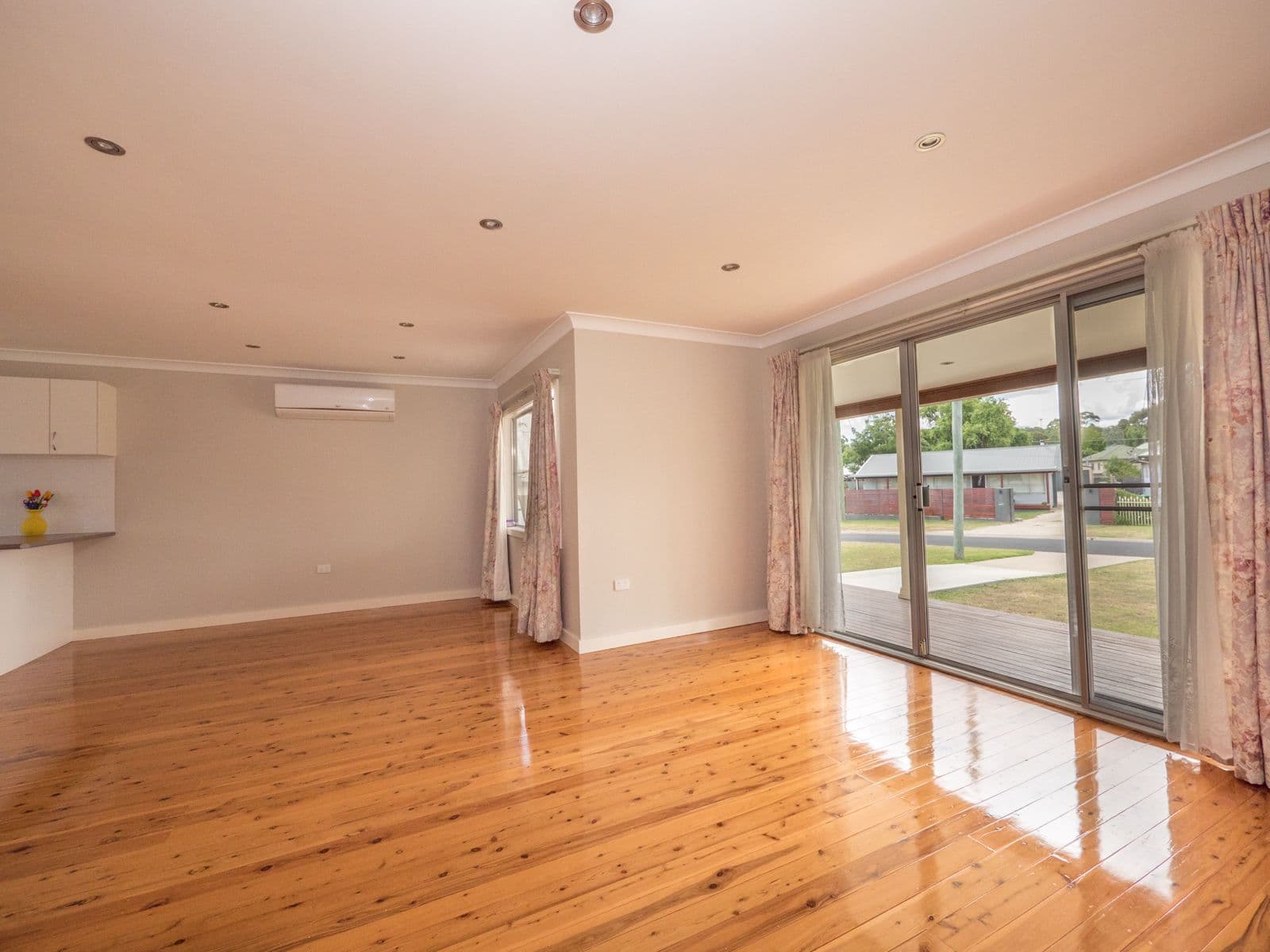 9 Holmes Avenue, Armidale - Thumbnail 4