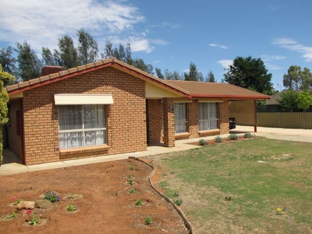 4 Hall Crescent, LOXTON SA 5333, Loxton - Image 1