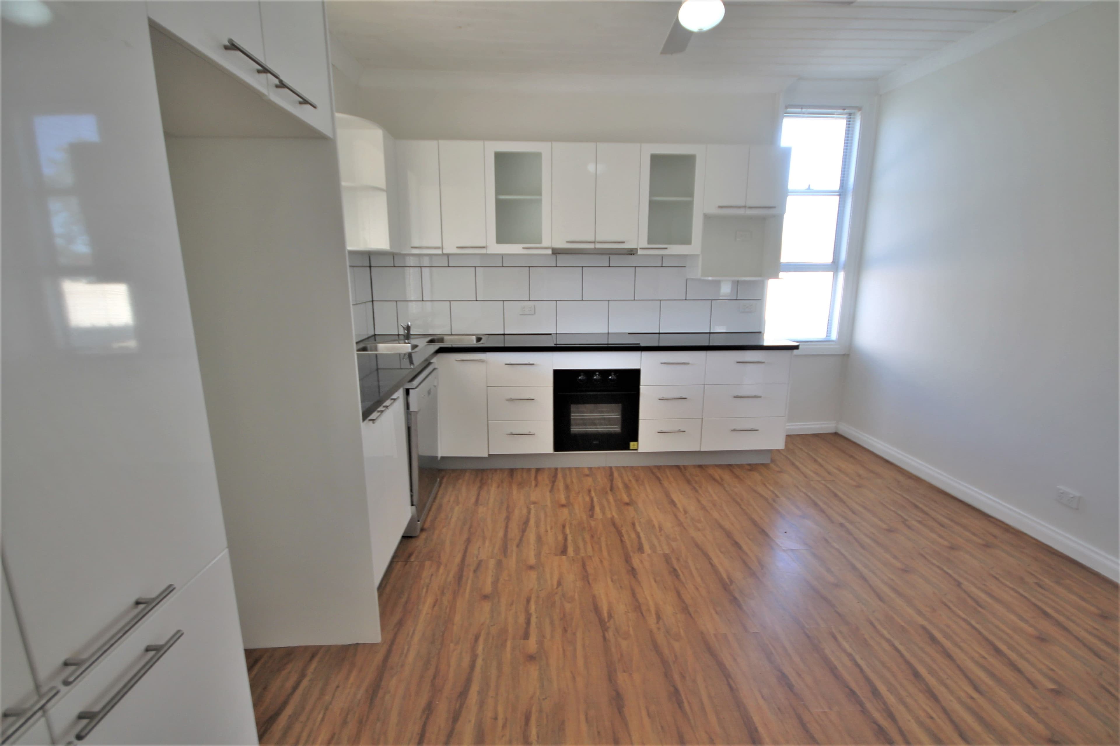 72 Edwards Street, Young - Thumbnail 6