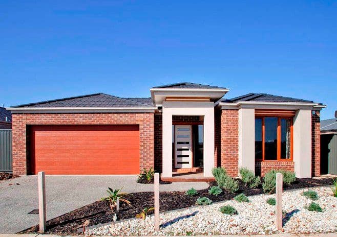 86 Eastlakes Boulevard, LARA VIC 3212, Lara - Image 1