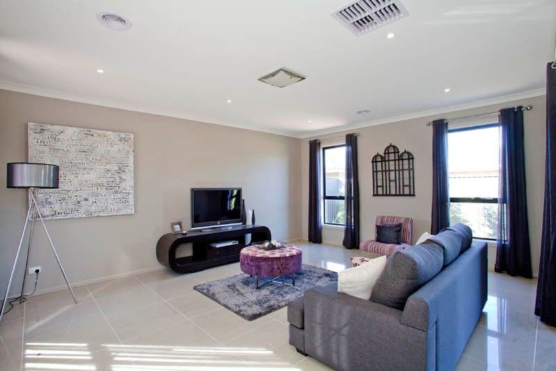 86 Eastlakes Boulevard, LARA VIC 3212, Lara - Thumbnail 3