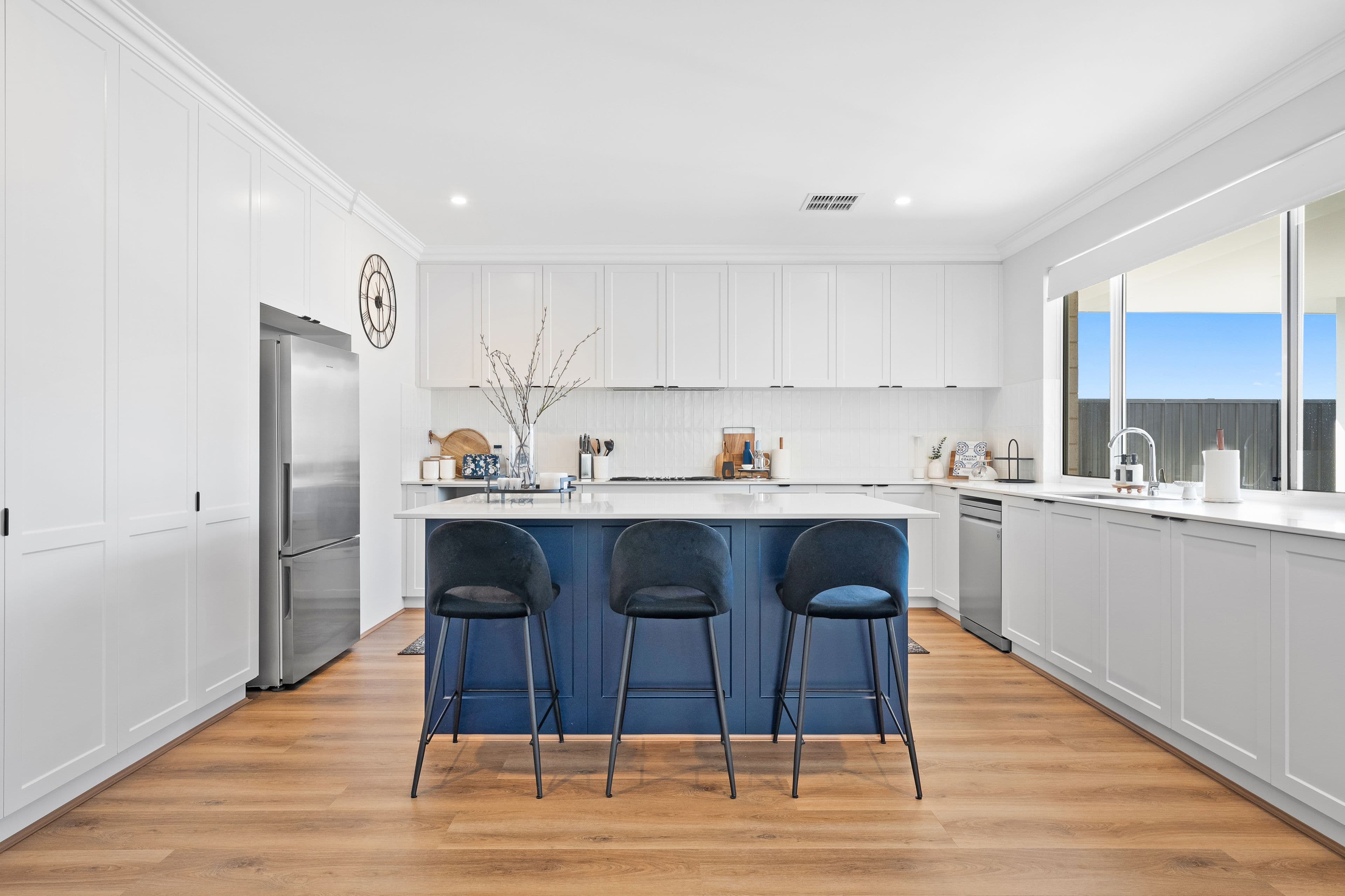 24 Bloomfield Parkway, Baldivis WA 6171, Baldivis - Thumbnail 2