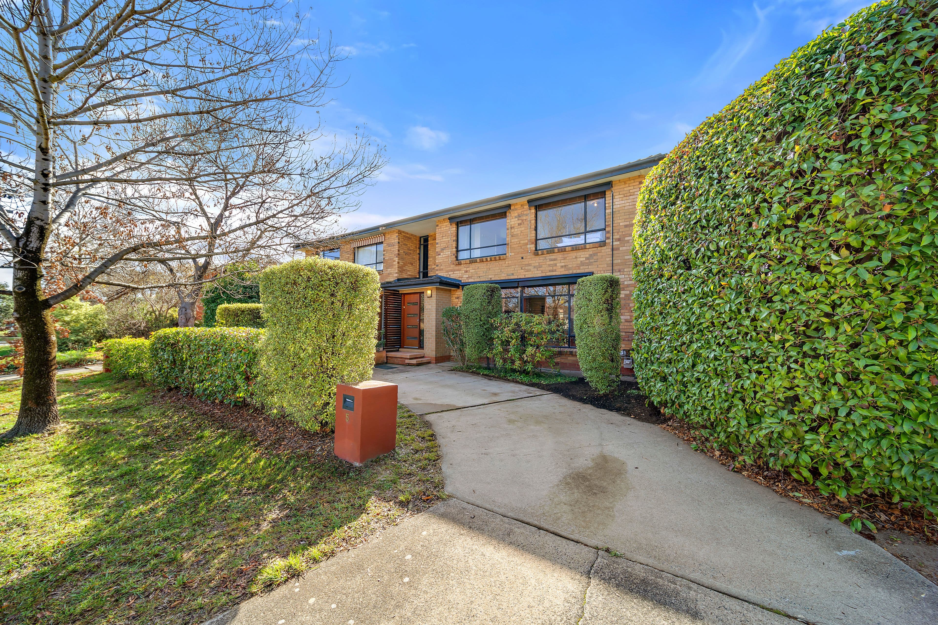 5 Coxen Street, Hughes ACT 2605, Hughes - Thumbnail 2