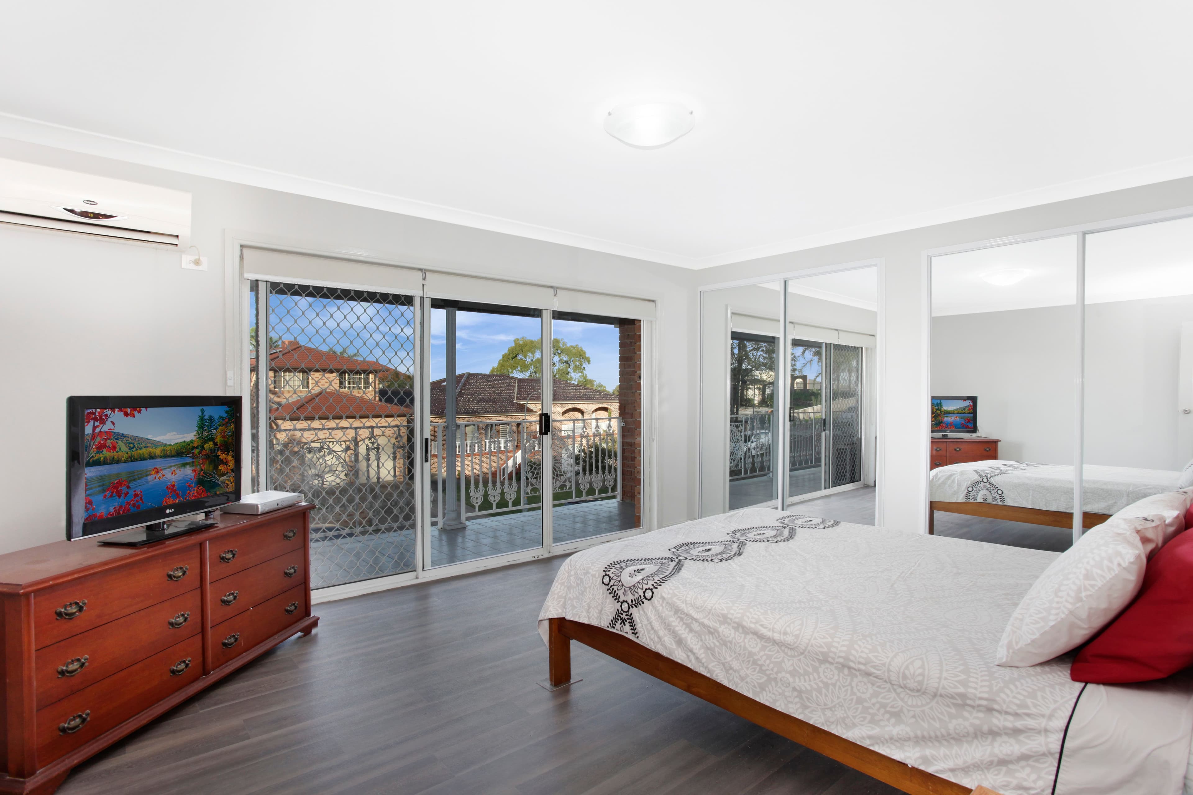 4 Markovina Street, Edensor Park - Thumbnail 3
