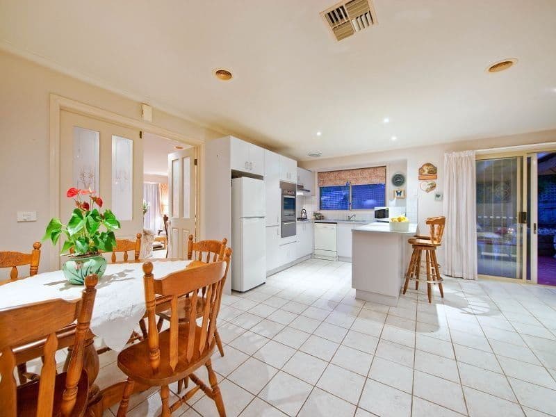 8 Tintern Grove, CHELTENHAM VIC 3192, Cheltenham - Thumbnail 5
