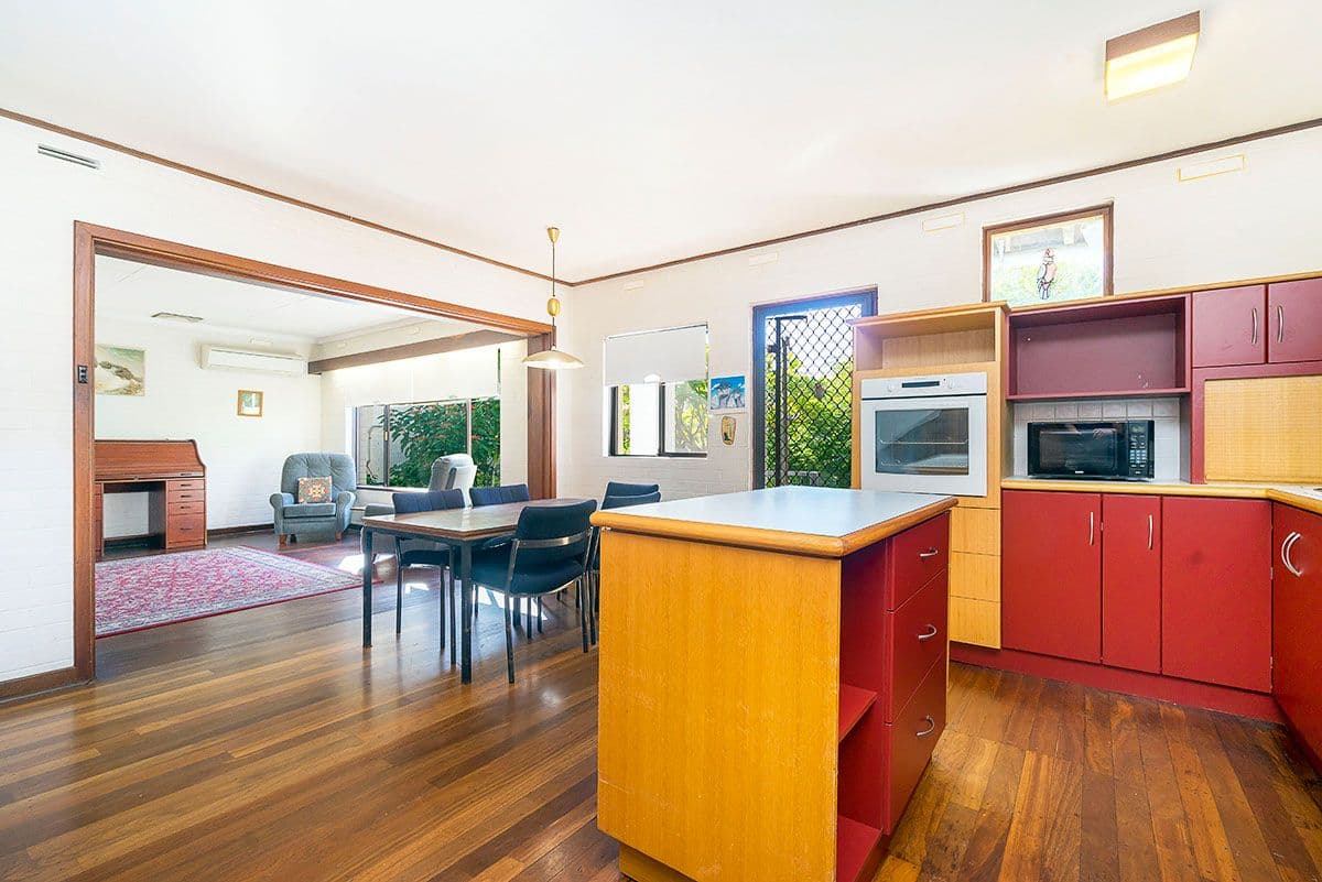 15/50 New Street, Ringwood
    
    
      
        77 m2, Ringwood - Thumbnail 6