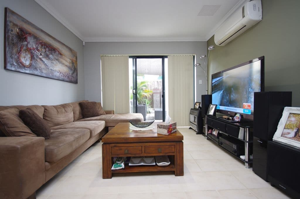 6a Chilgrove Way, Balga WA 6061, Balga - Thumbnail 2