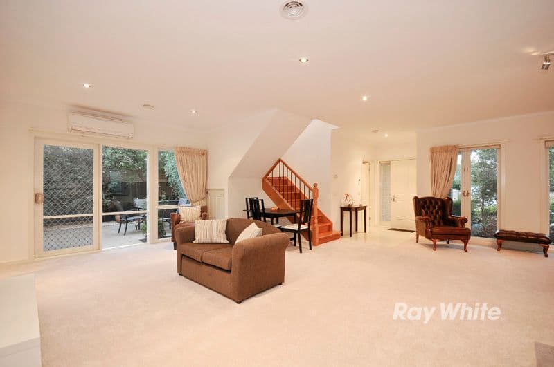 7 Gross Court, MOUNT WAVERLEY VIC 3149, Mount Waverley - Thumbnail 2