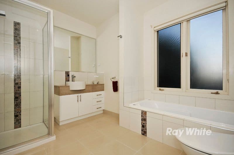 7 Gross Court, MOUNT WAVERLEY VIC 3149, Mount Waverley - Thumbnail 4