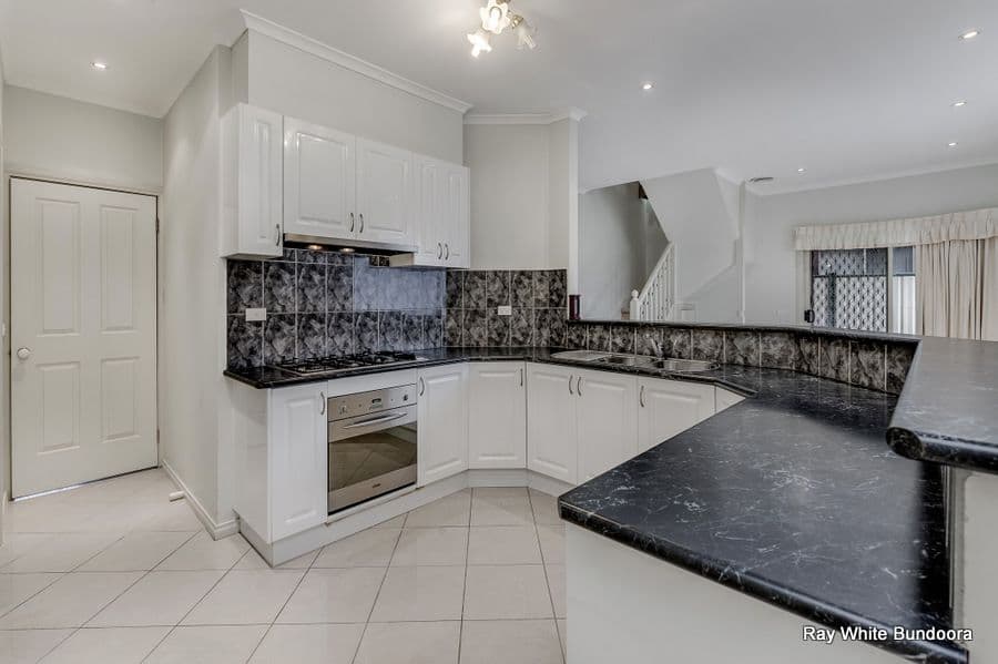 3 Pleasant Close, MILL PARK VIC 3082, Mill Park - Thumbnail 3