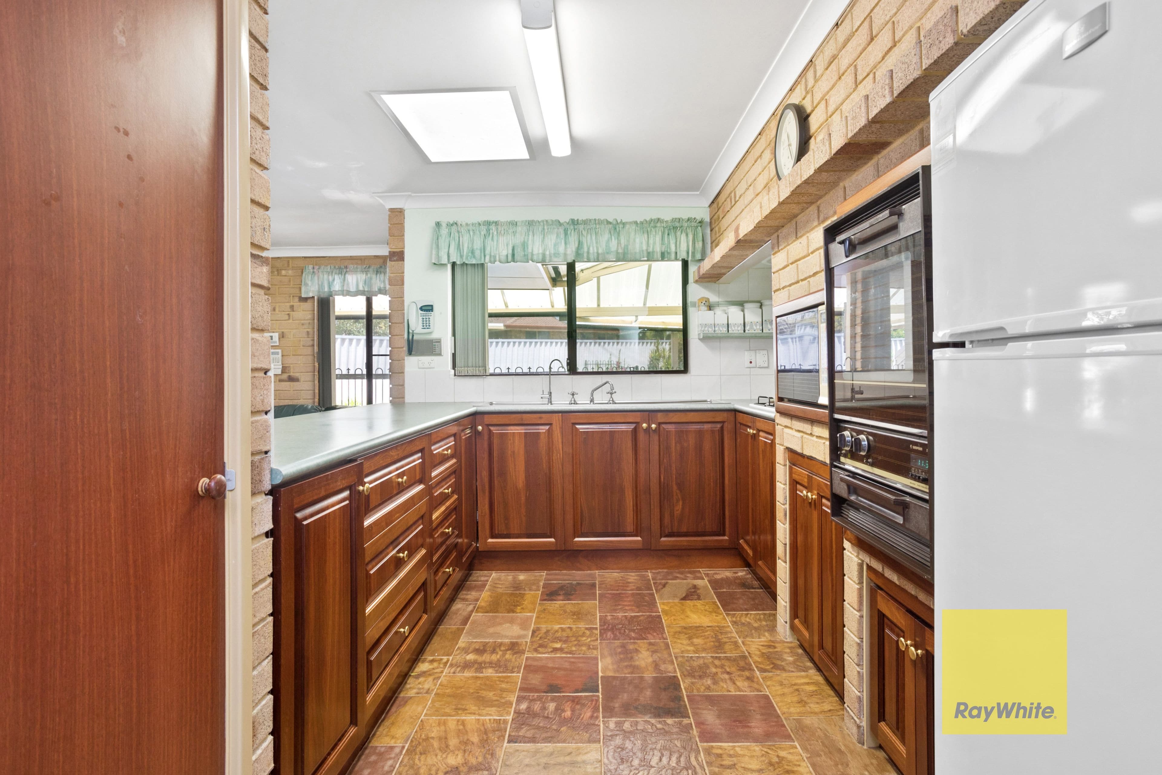 6 Sheridan Place, Kingsley WA 6026, Kingsley - Thumbnail 5
