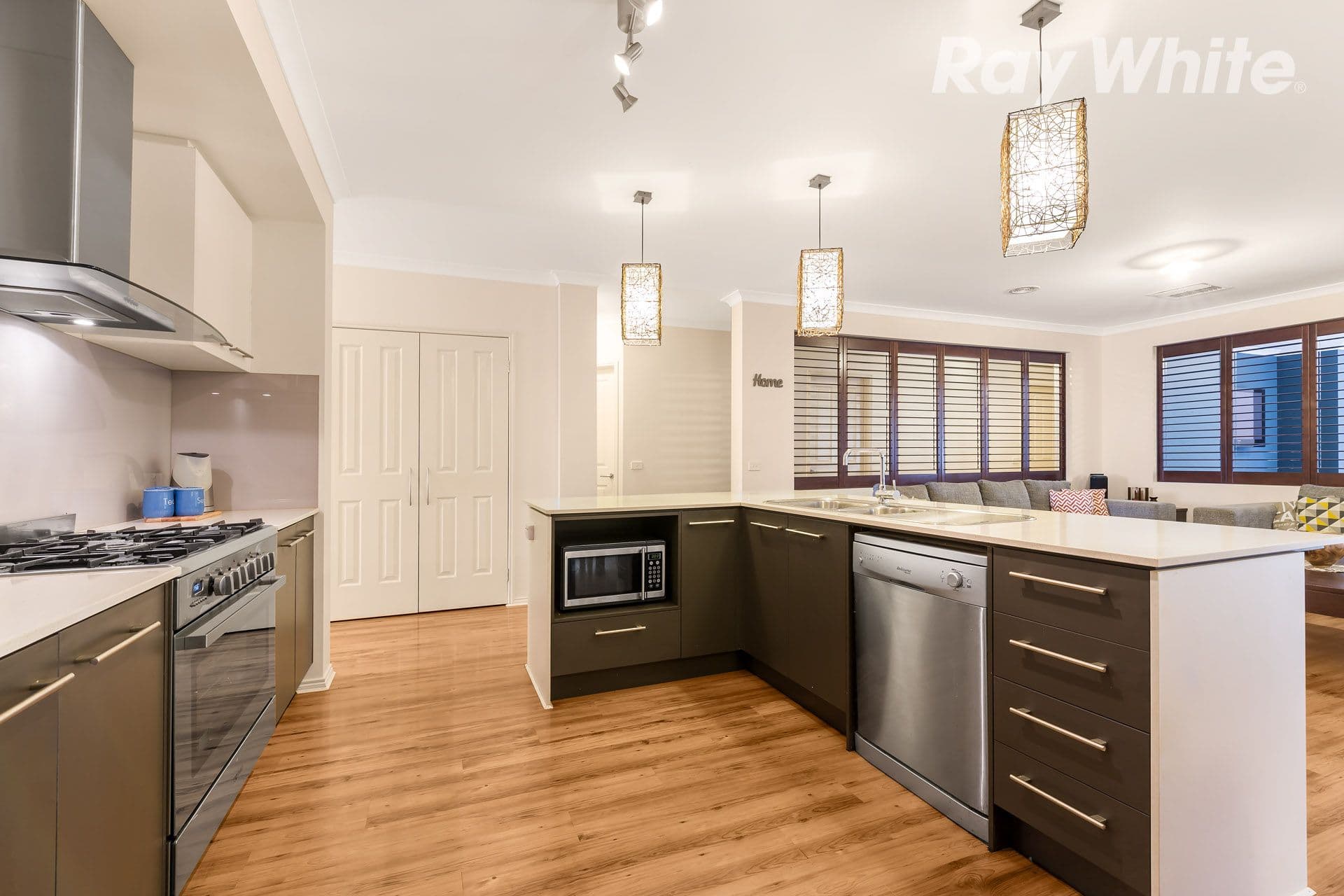 3 Autumn Grove, Mernda VIC 3754, Mernda - Thumbnail 3