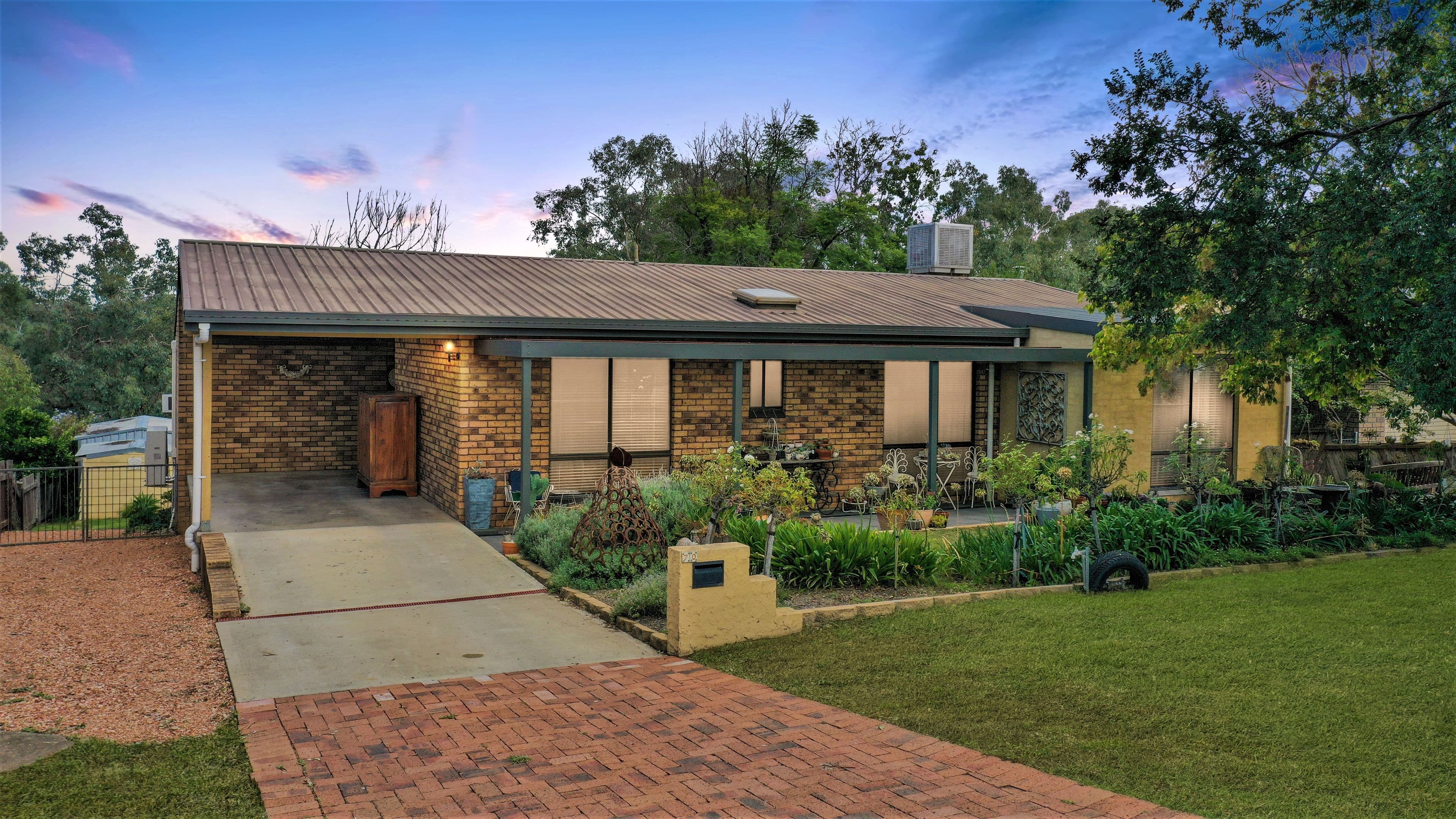 70 Nowland Avenue, Quirindi NSW 2343, Quirindi - Image 1
