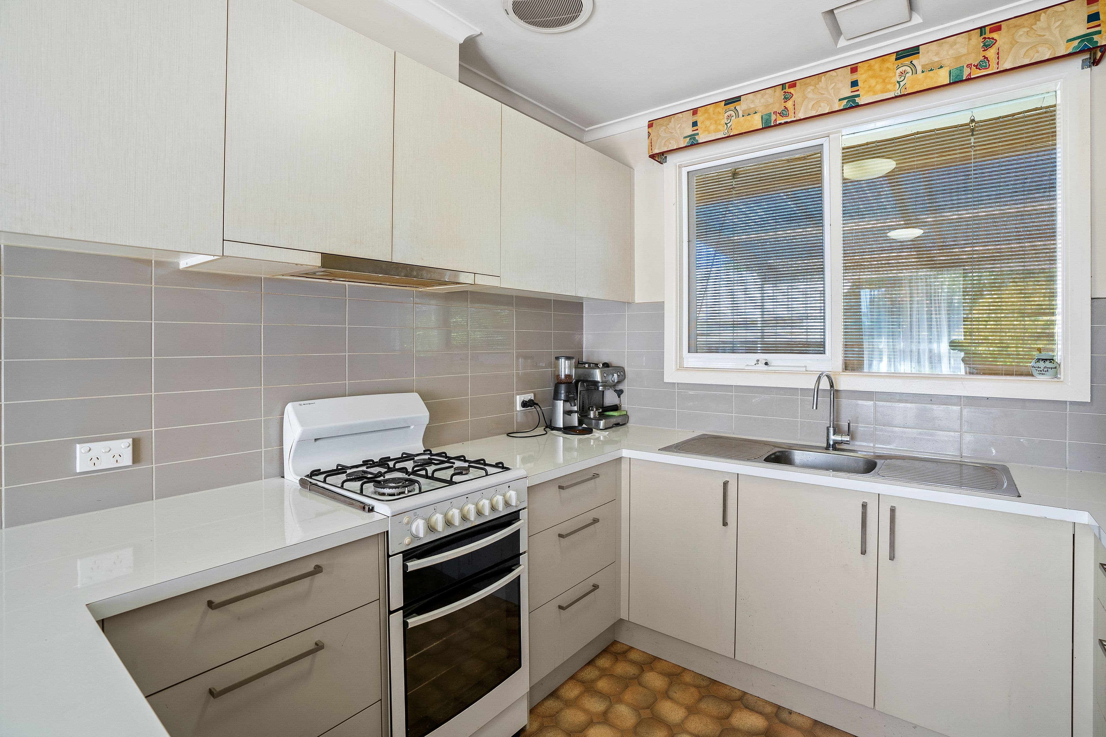 64 Allanfield Crescent, Boronia VIC 3155, Boronia - Thumbnail 3