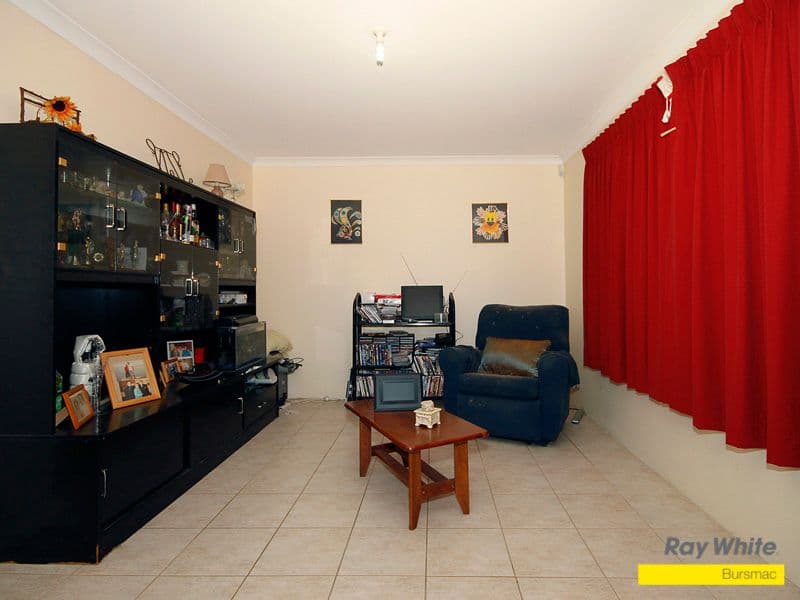17 Glacier Gardens, BALLAJURA WA 6066, Ballajura - Thumbnail 4