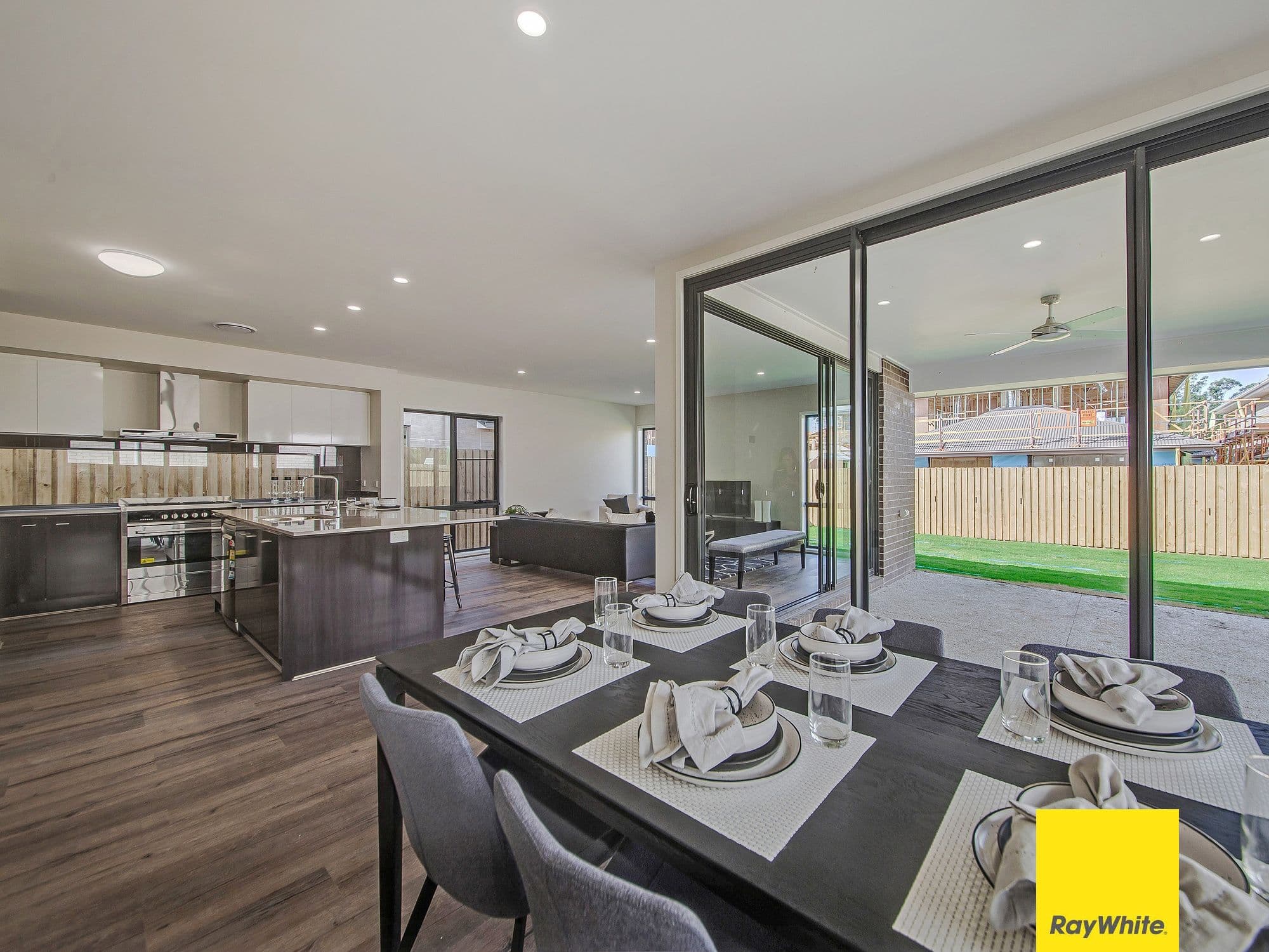 37 Majestic Crescent, Hemmant QLD 4174, Hemmant - Thumbnail 2