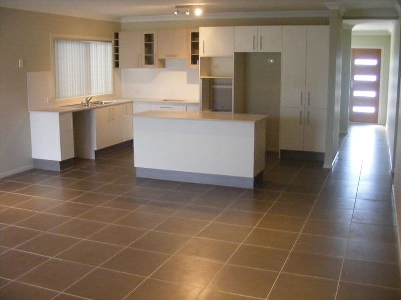 Home 3 Munmorah Circuit, FLINDERS NSW 2529, Flinders - Thumbnail 2