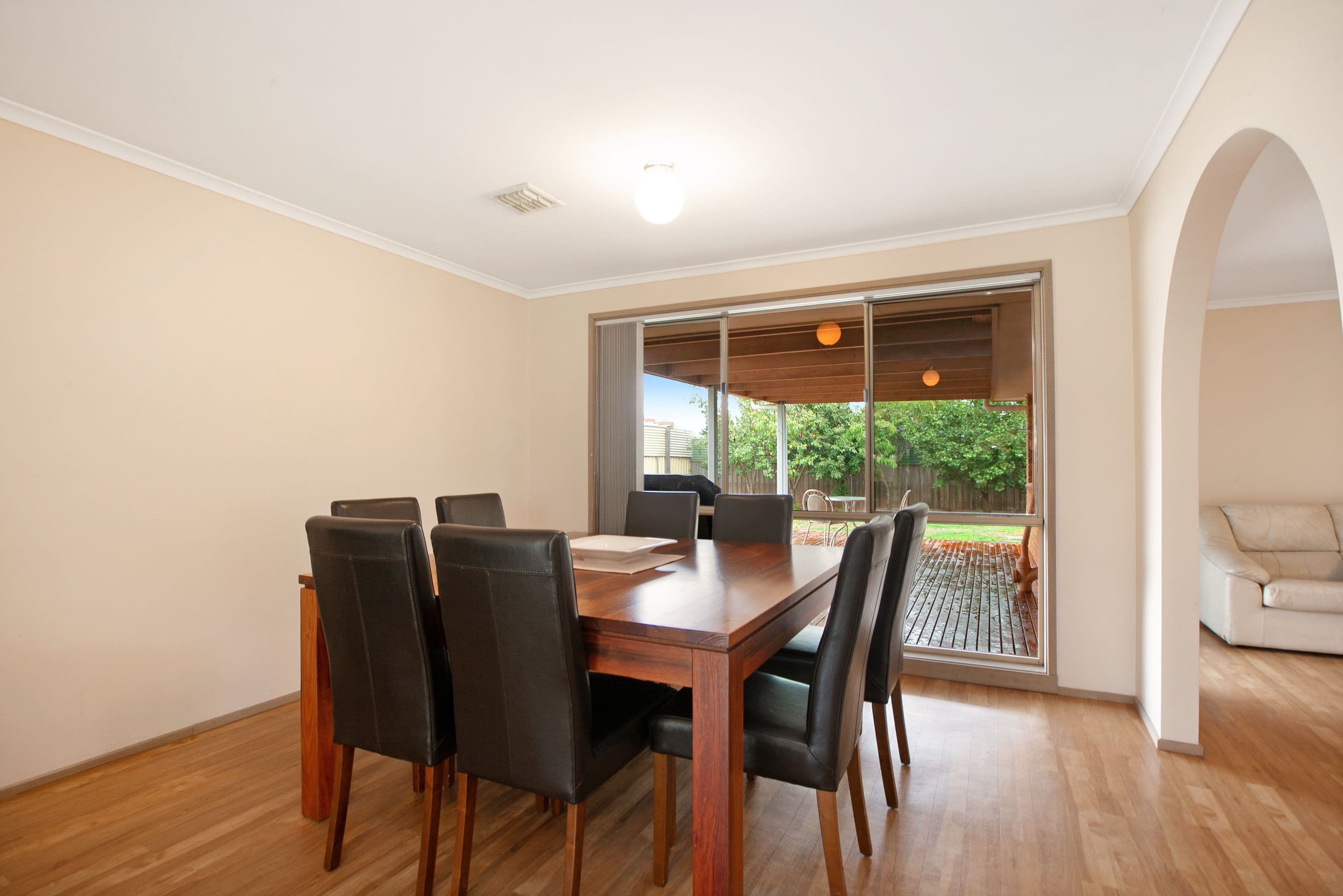10 St Leger Place, Epping VIC 3076, Epping - Thumbnail 4