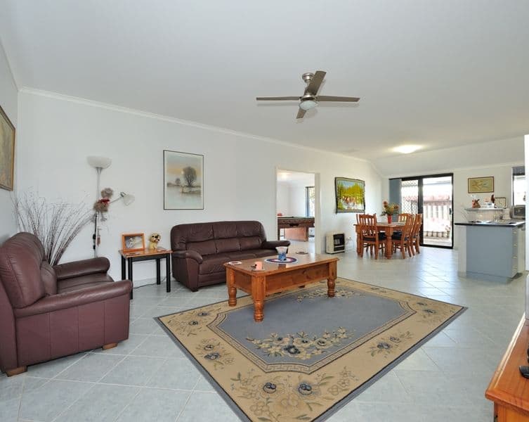 4 Merrimac Loop, ROCKINGHAM WA 6168, Rockingham - Thumbnail 2