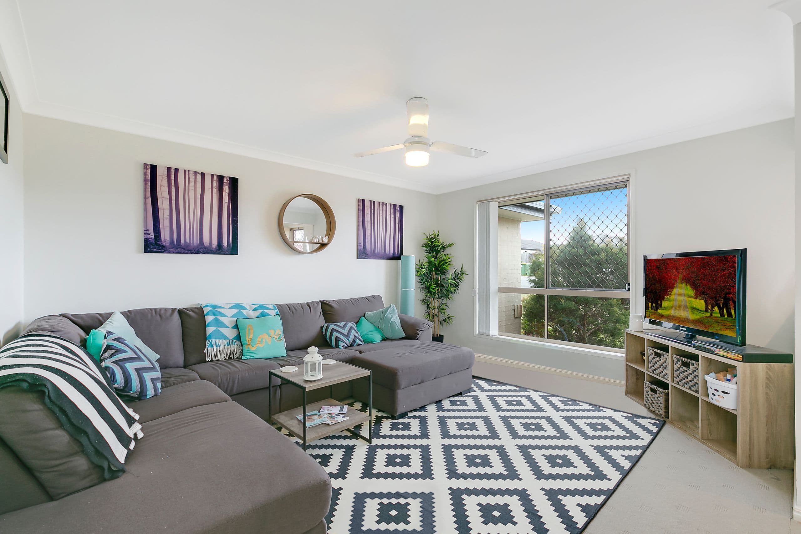 52 Mcauley Parade, Pacific Pines QLD 4211, Pacific Pines - Thumbnail 2