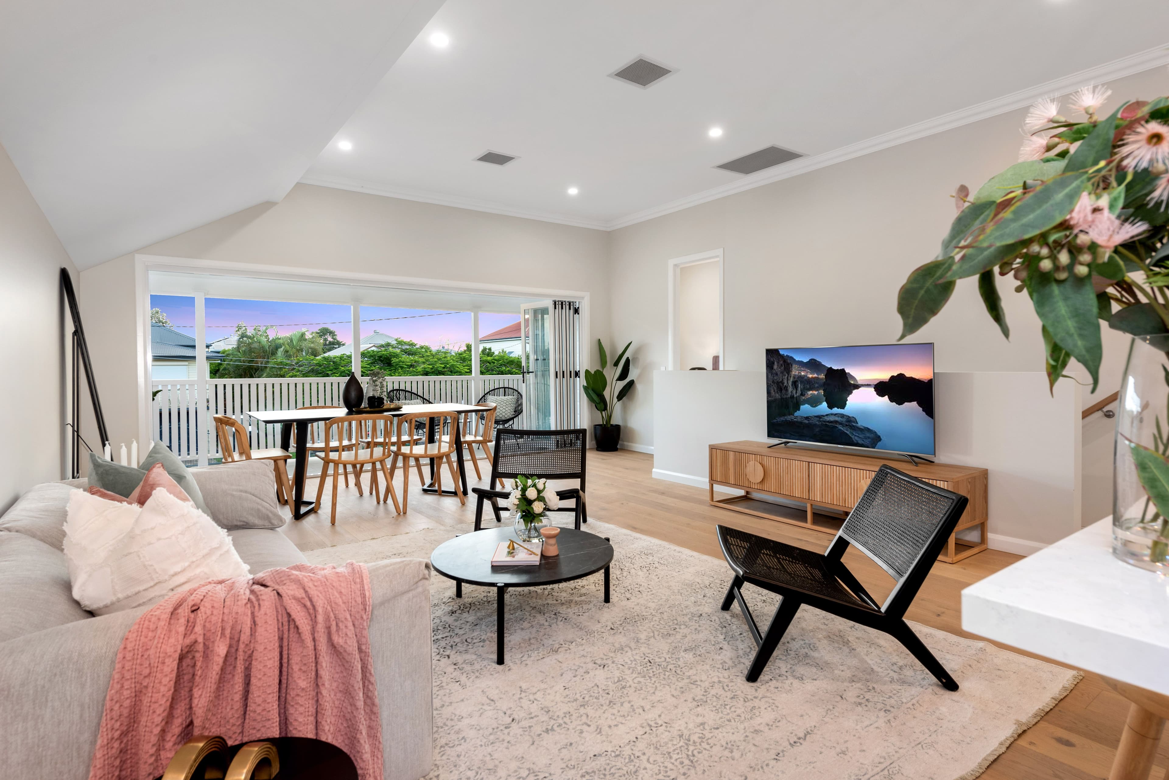 42 Ellis Street, Greenslopes QLD 4120, Greenslopes - Thumbnail 2