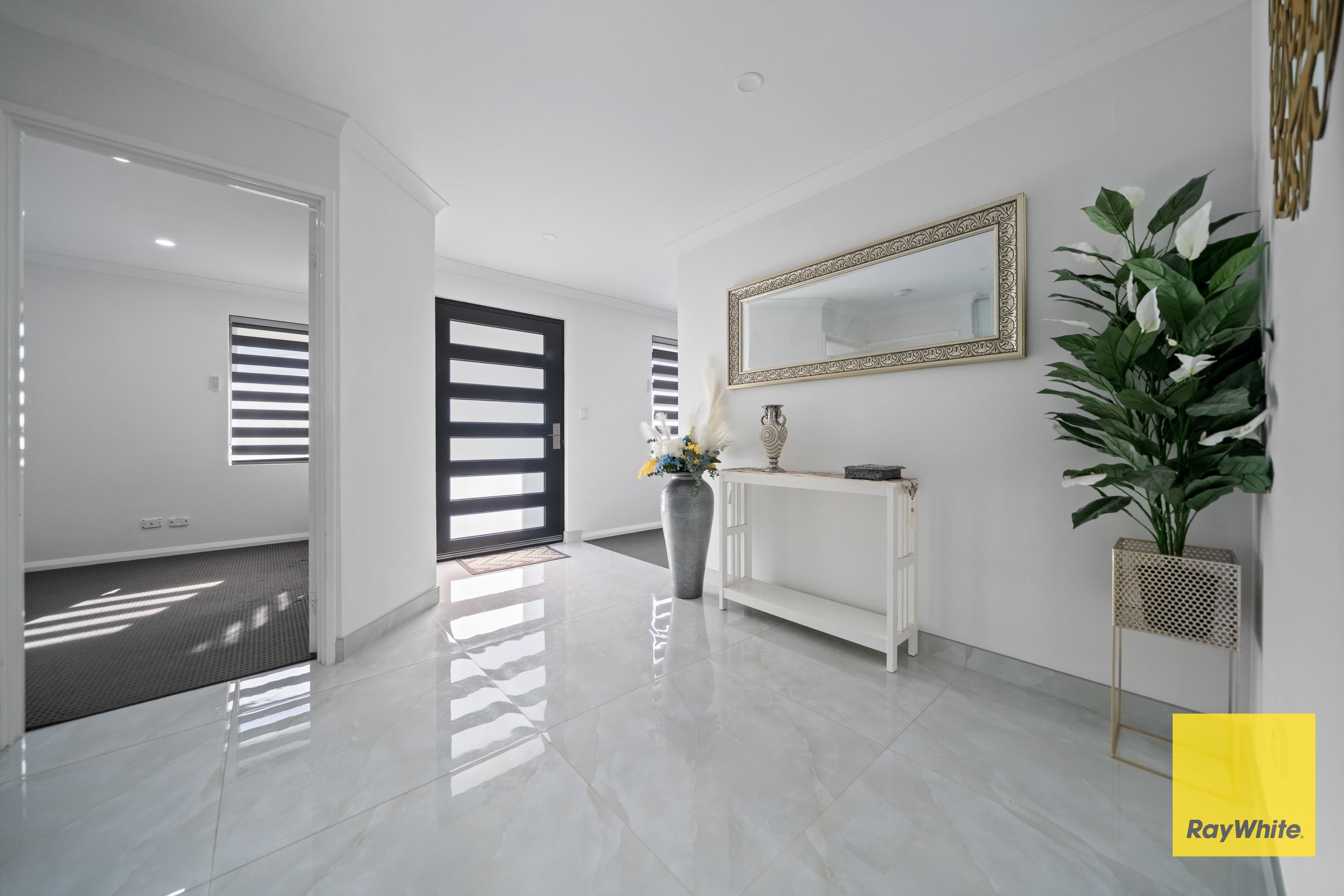 90 Highclere Boulevard, Marangaroo WA 6064, Marangaroo - Thumbnail 3