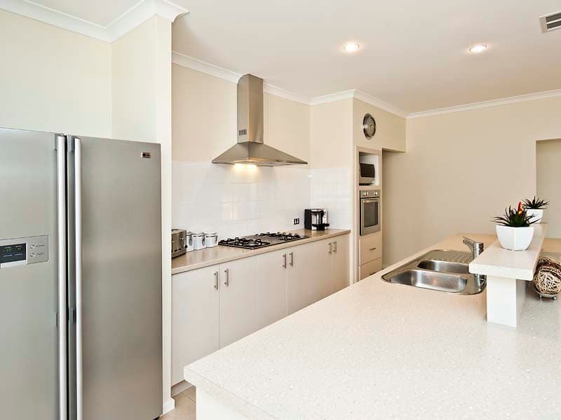 168 Arpenteur Drive, BALDIVIS WA 6171, Baldivis - Thumbnail 2