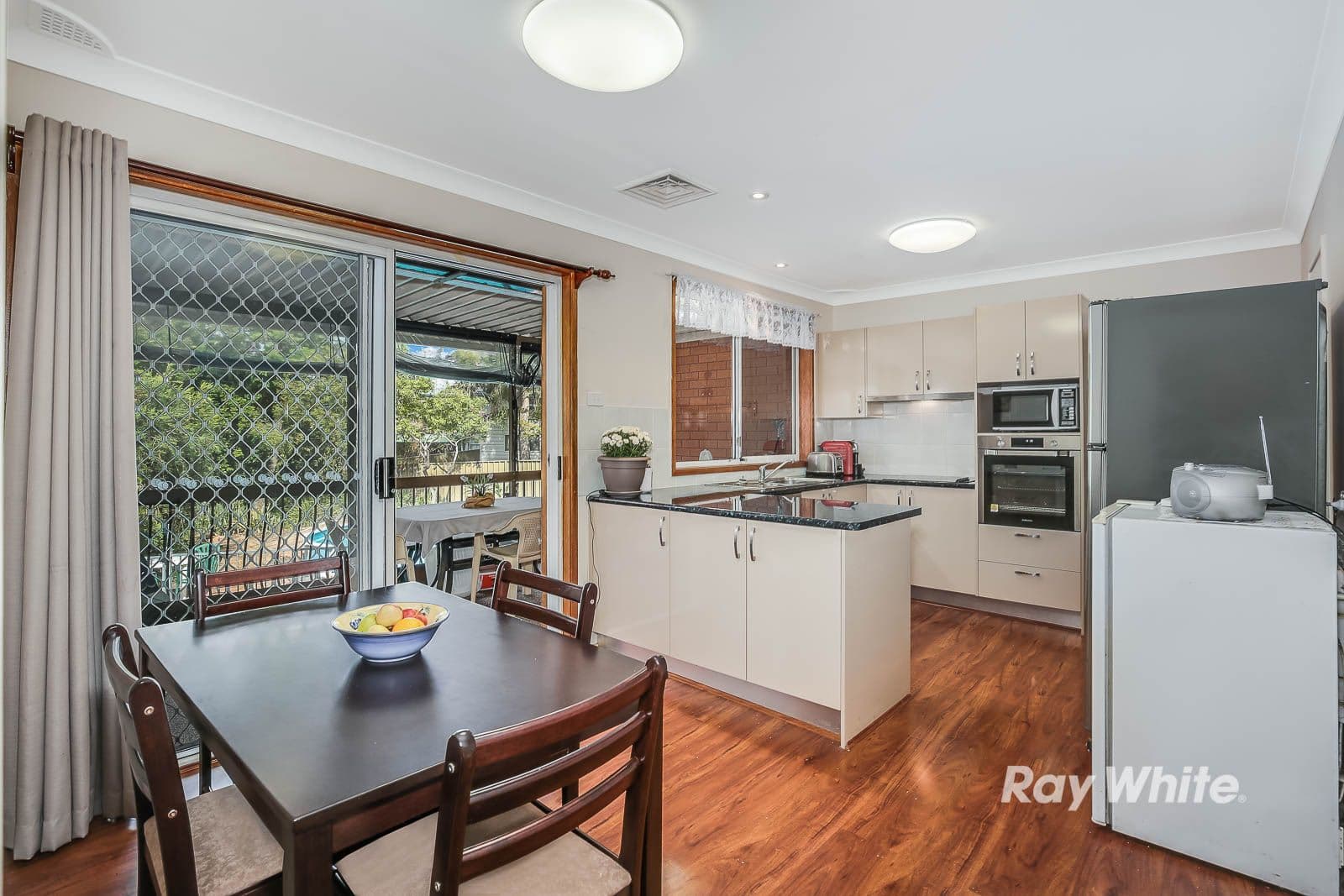 1 Huxley Drive, Winston Hills - Thumbnail 4