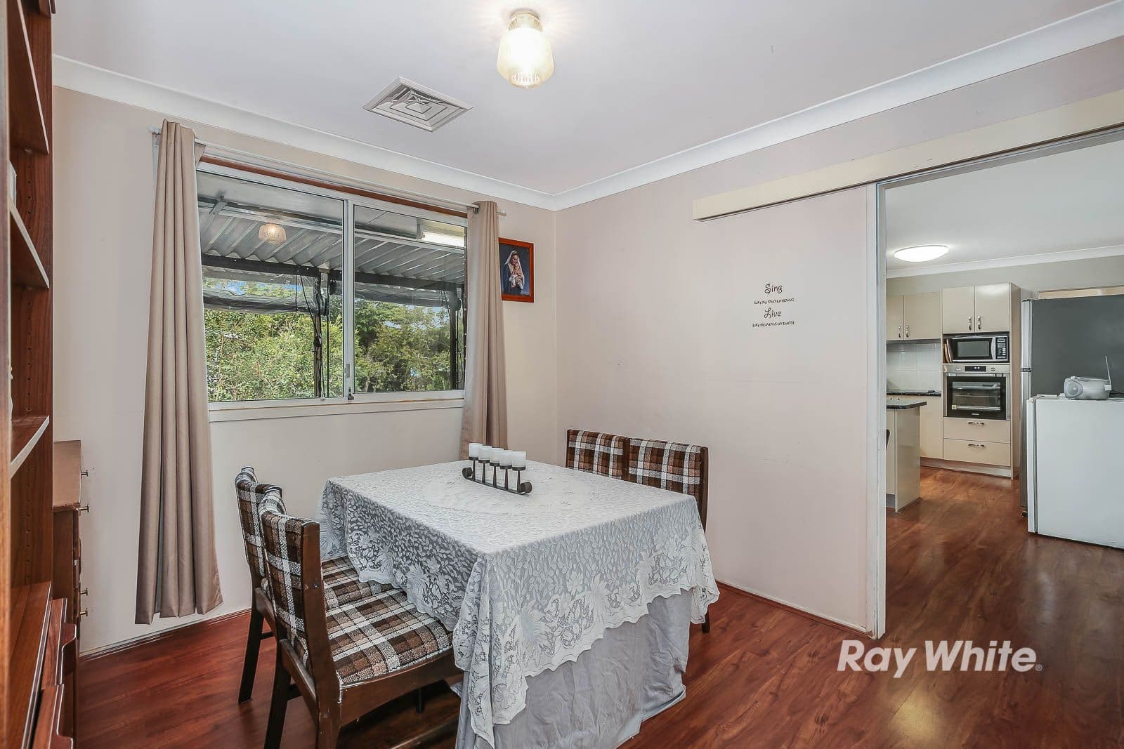 1 Huxley Drive, Winston Hills - Thumbnail 5