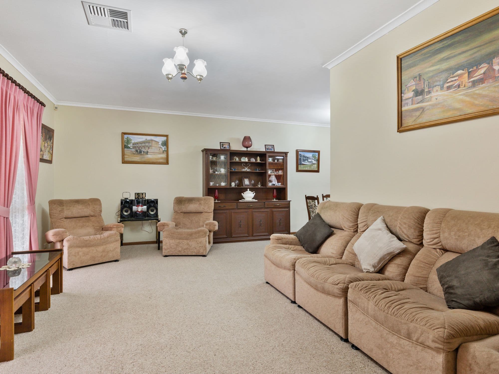 2 Roxanne Street, Happy Valley SA 5159, Happy Valley - Thumbnail 5