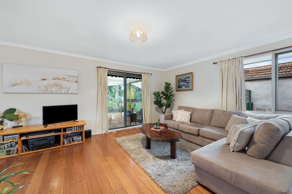 13 Bishop Avenue, Diamond Creek VIC 3089, Diamond Creek - Thumbnail 5