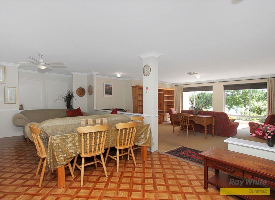 59 Lakeshore Close, BALLAJURA WA 6066, Ballajura - Thumbnail 5