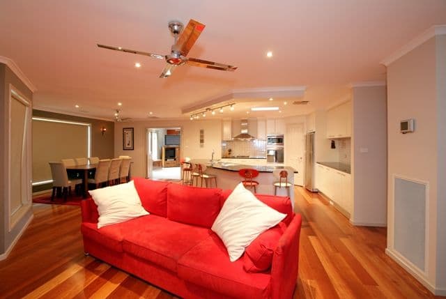 5 Balala Crescent, BOURKELANDS NSW 2650, Bourkelands - Image 1