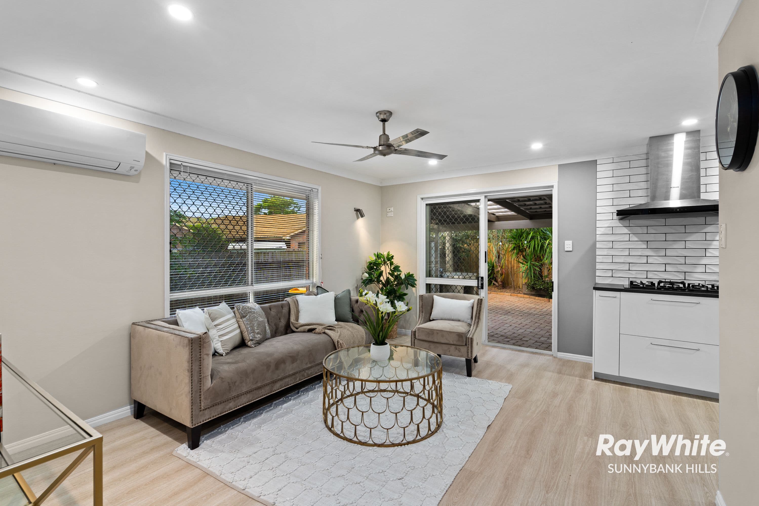 30 Chateau Street, Calamvale QLD 4116, Calamvale - Thumbnail 2