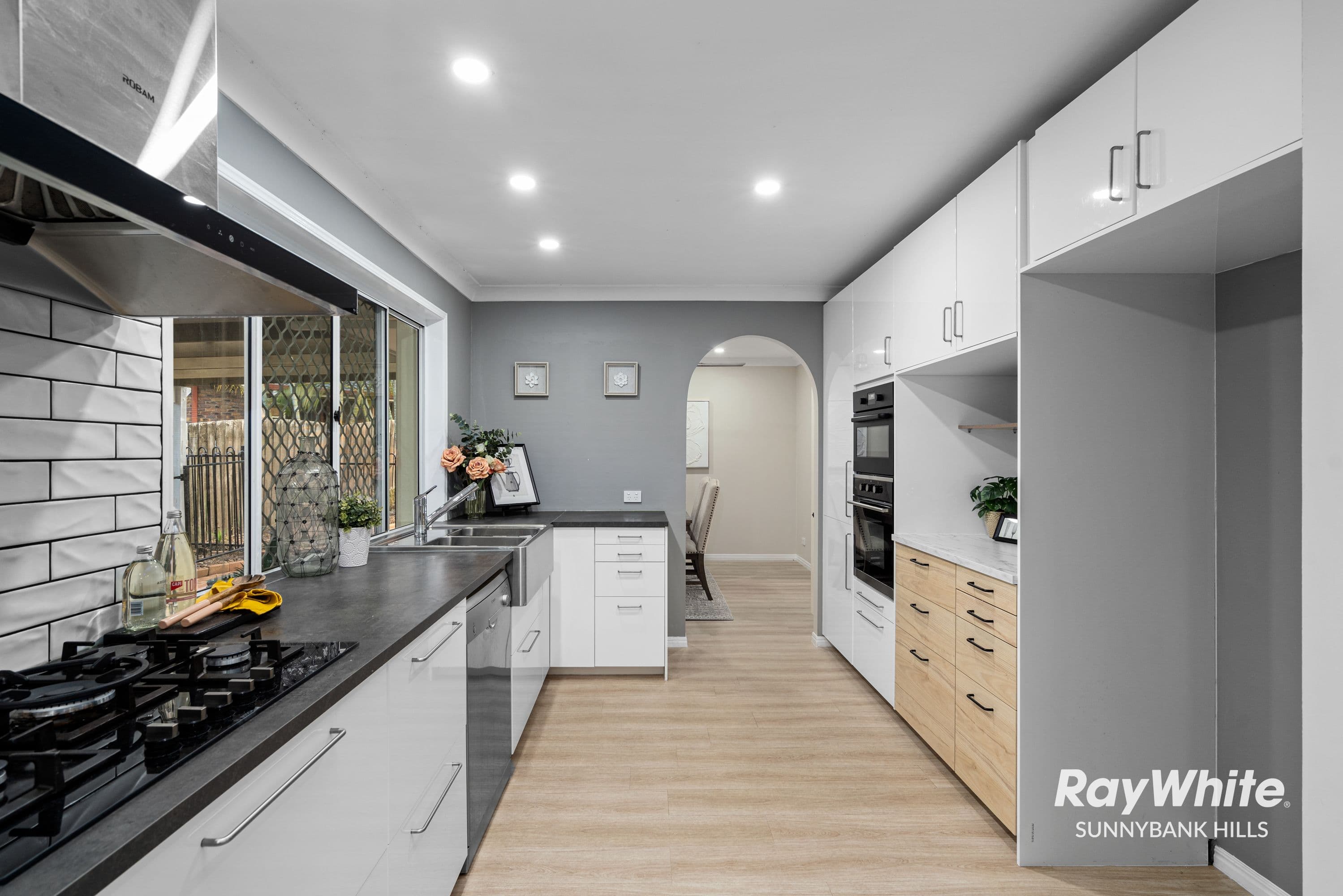30 Chateau Street, Calamvale QLD 4116, Calamvale - Thumbnail 5
