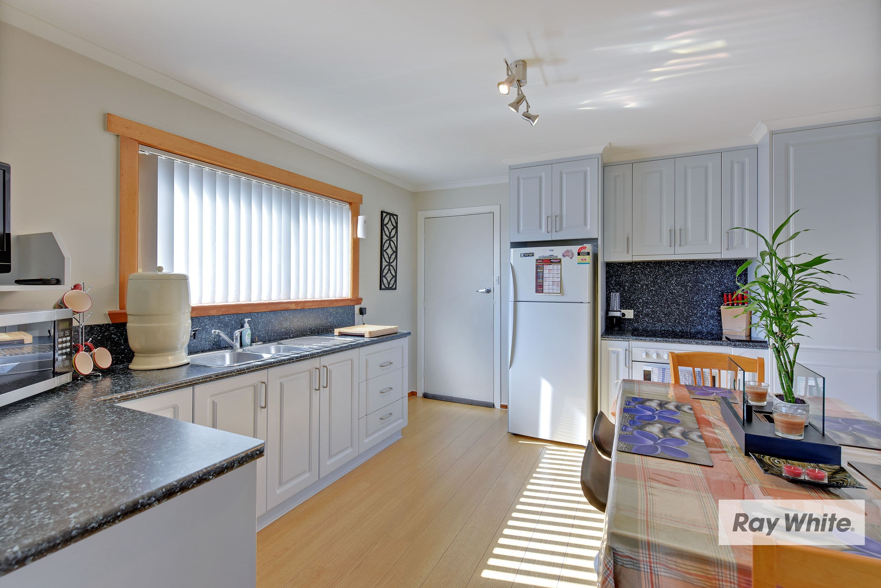 11 Stirling Street, Hillcrest TAS 7320, Hillcrest - Image 1